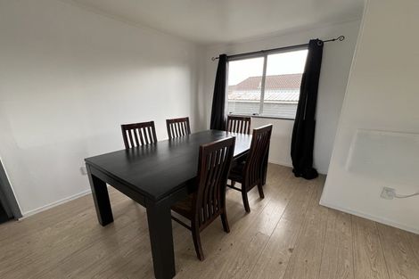 Photo of property in 2/6 Edwin Freeman Place, Ranui, Auckland, 0612