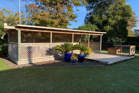 Photo of property in 154 Awa Road, Kumeu, 0891