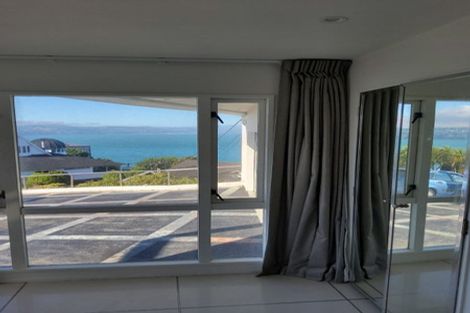 Photo of property in 11 Robieson Street, Roseneath, Wellington, 6011