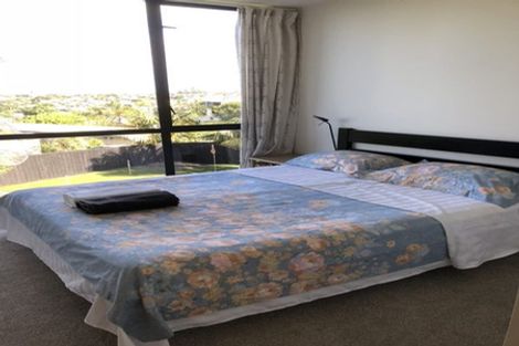 Photo of property in 26 Marama Street, Castor Bay, Auckland, 0620
