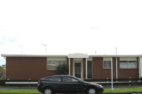 Photo of property in 97 Pendarves Street, New Plymouth, 4310