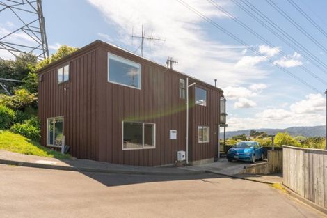 Photo of property in 24 Matuhi Street, Tirohanga, Lower Hutt, 5010