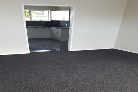 Photo of property in 2/1 Griffen Road, Mount Roskill, Auckland, 1041
