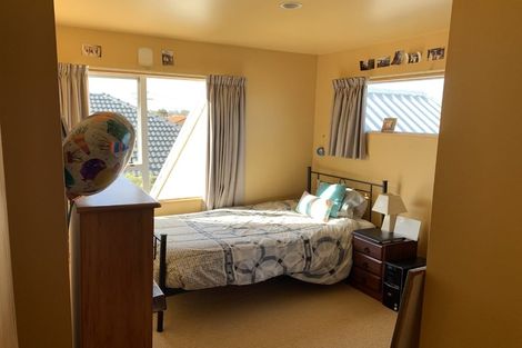 Photo of property in 1 Dymock Place, Bishopdale, Christchurch, 8053