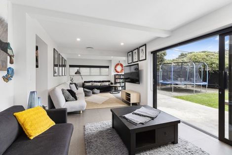 Photo of property in 12 Inglis Street, Seatoun, Wellington, 6022