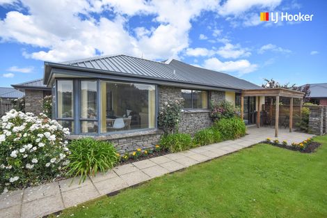 Photo of property in 18 Sunninghurst Drive, Fairfield, Dunedin, 9018