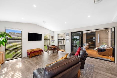 Photo of property in 45 Golf Vue Place, Castlecliff, Whanganui, 4501