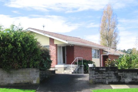 Photo of property in 3/58 View Road, Henderson, Auckland, 0612