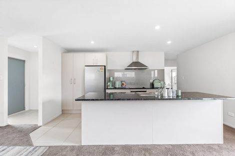 Photo of property in 106 Popokatea Drive, Takanini, 2112