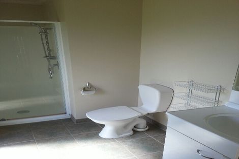 Photo of property in 34 Tussock Avenue, Mangere, Auckland, 2022