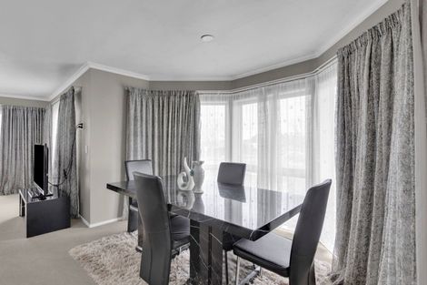 Photo of property in 2 Lochinver Drive, Nawton, Hamilton, 3200