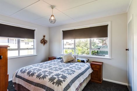 Photo of property in 40 Seddon Crescent, Marewa, Napier, 4110