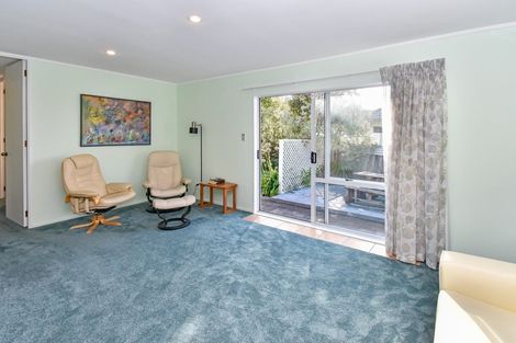 Photo of property in 2/10 Kenwick Place, Burswood, Auckland, 2013