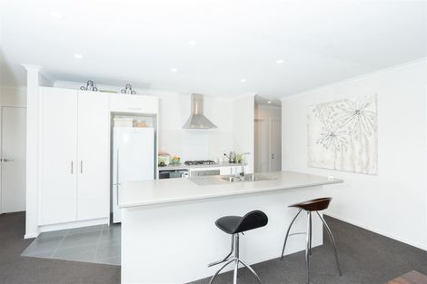 Photo of property in 17 Manawaroa Close, Grandview Heights, Hamilton, 3200