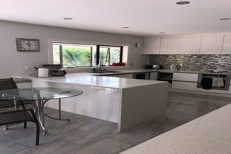 Photo of property in 20 Portsea Place, Chatswood, Auckland, 0626