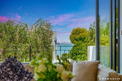 Photo of property in 86a Wiseley Road, West Harbour, Auckland, 0618