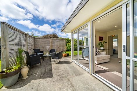 Photo of property in 20 Memphis Grove, Totara Park, Upper Hutt, 5018