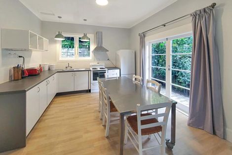 Photo of property in 7 Spencer Road, Hospital Hill, Napier, 4110