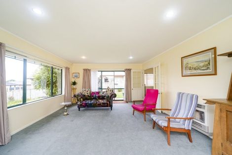 Photo of property in 157 Ruapehu Drive, Fitzherbert, Palmerston North, 4410