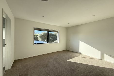 Photo of property in 30d Durham Street, Te Atatu Peninsula, Auckland, 0610