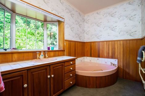 Photo of property in 58 Atkinson Road, Hurworth, New Plymouth, 4371