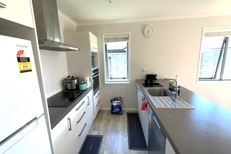 Photo of property in 32 Pakanga Grove, Pyes Pa, Tauranga, 3112