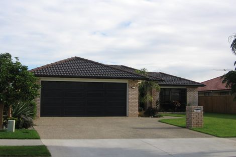 Photo of property in 7 Earlshall Drive, Flat Bush, Auckland, 2016