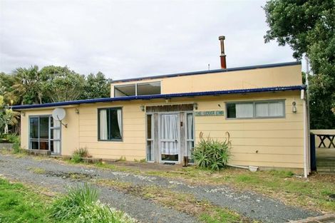 Photo of property in 7 Rerenga Street, Mokau, 4376