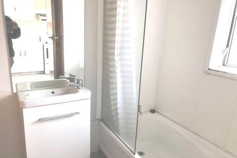 Photo of property in 10/79 Glendale Road, Glen Eden, Auckland, 0602