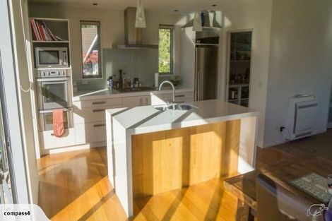 Photo of property in 17 Poplar Drive, Kelvin Heights, Queenstown, 9300