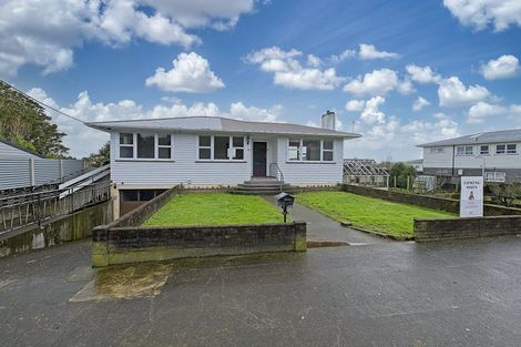 Photo of property in 303 High Street, Eltham, 4322