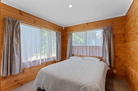 Photo of property in 2 Dimock Street, Titahi Bay, Porirua, 5022