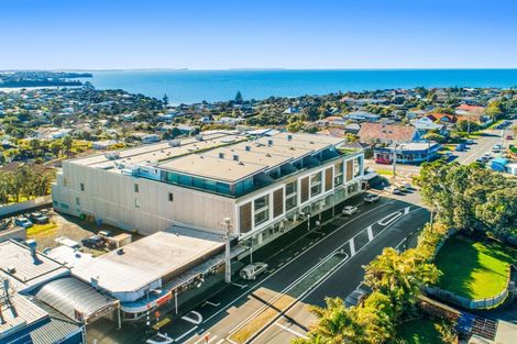 Photo of property in 203/585 Beach Road, Rothesay Bay, Auckland, 0630