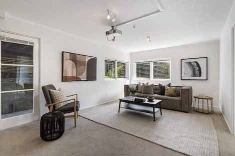 Photo of property in 21 St Ives Terrace, Mairangi Bay, Auckland, 0630