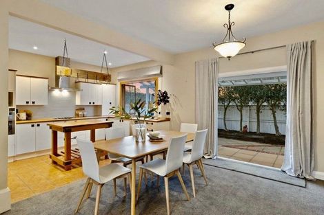 Photo of property in 32 Bowenvale Avenue, Cashmere, Christchurch, 8022