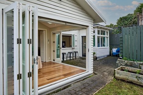 Photo of property in 14 Flers Street, Karori, Wellington, 6012