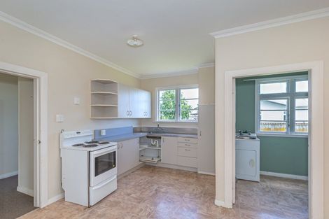 Photo of property in 68 Queen Street West, Levin, 5510