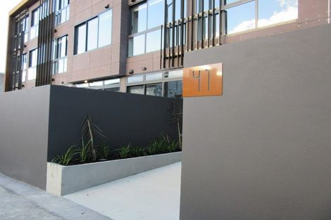 Photo of property in Vedado Apartments, 101/41 Hopper Street, Mount Cook, Wellington, 6011