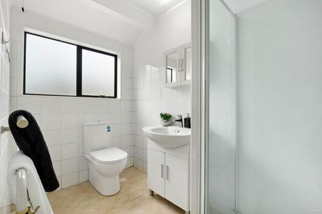 Photo of property in 3/39 Sunnynook Road, Forrest Hill, Auckland, 0620