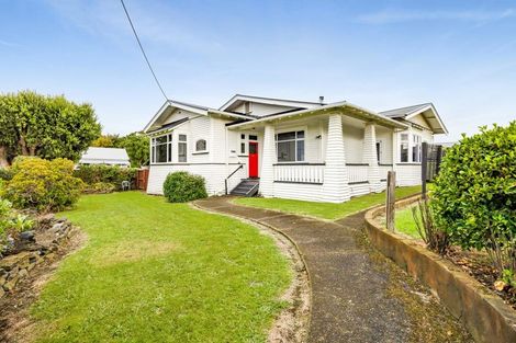 Photo of property in 8 Lincoln Street, Patea, 4520