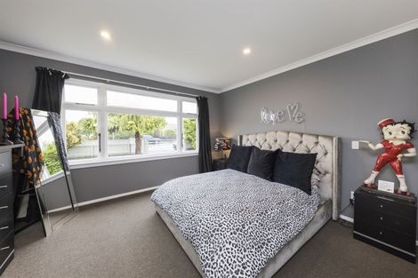 Photo of property in 5 Wood Street, Takaro, Palmerston North, 4410