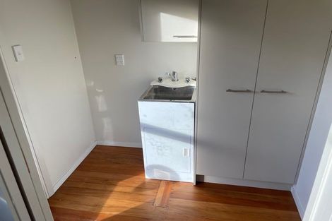 Photo of property in 15 Lucienne Place, Hillsborough, Christchurch, 8022