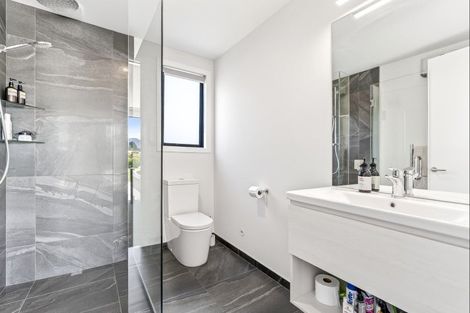 Photo of property in 19 Pounamu Avenue, Albert Town, Wanaka, 9305