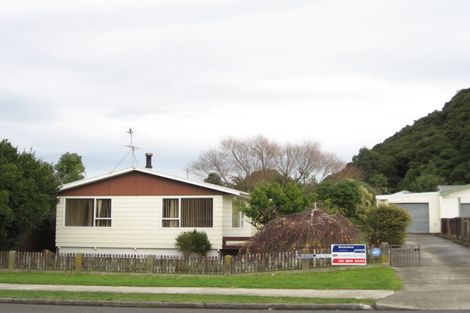 Photo of property in 32 Tongariro Street, Paraparaumu, 5032