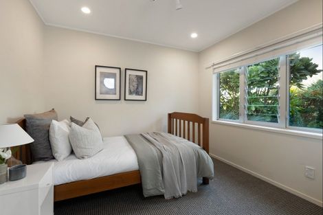 Photo of property in 58 Tindalls Bay Road, Tindalls Beach, Whangaparaoa, 0930