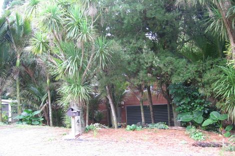 Photo of property in 36 Valley Road, Titirangi, Auckland, 0604