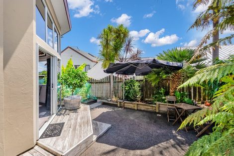 Photo of property in 19b Commins Road, Onerahi, Whangarei, 0110