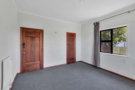 Photo of property in 27 Jackson Street, College Estate, Whanganui, 4500