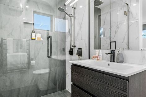 Photo of property in 30b Glandovey Road, Fendalton, Christchurch, 8052