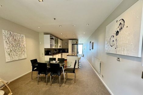 Photo of property in Patent 326 Apartments, 214s/326 Evans Bay Parade, Hataitai, Wellington, 6021